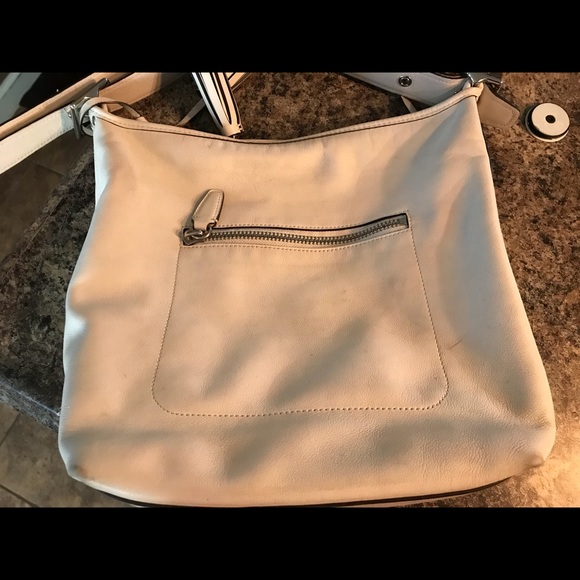 Authentic coach - Picture 2 of 7